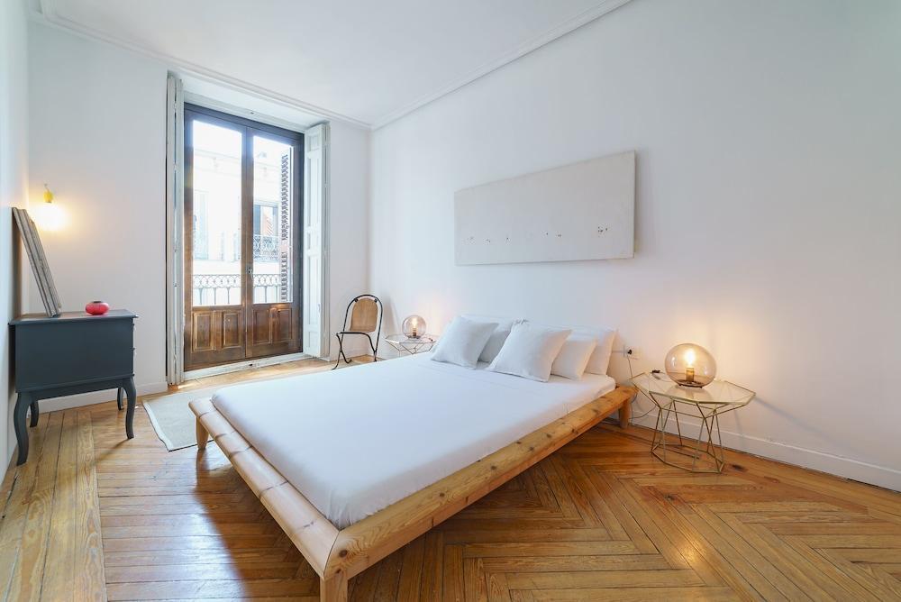 Charming Fuencarral II Lejlighed Madrid Eksteriør billede